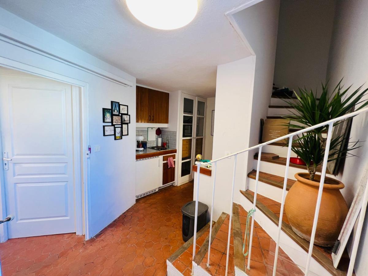 Penthouse Studio Privee Couple Ou Famille- La Maison Searle A Туртур Екстериор снимка